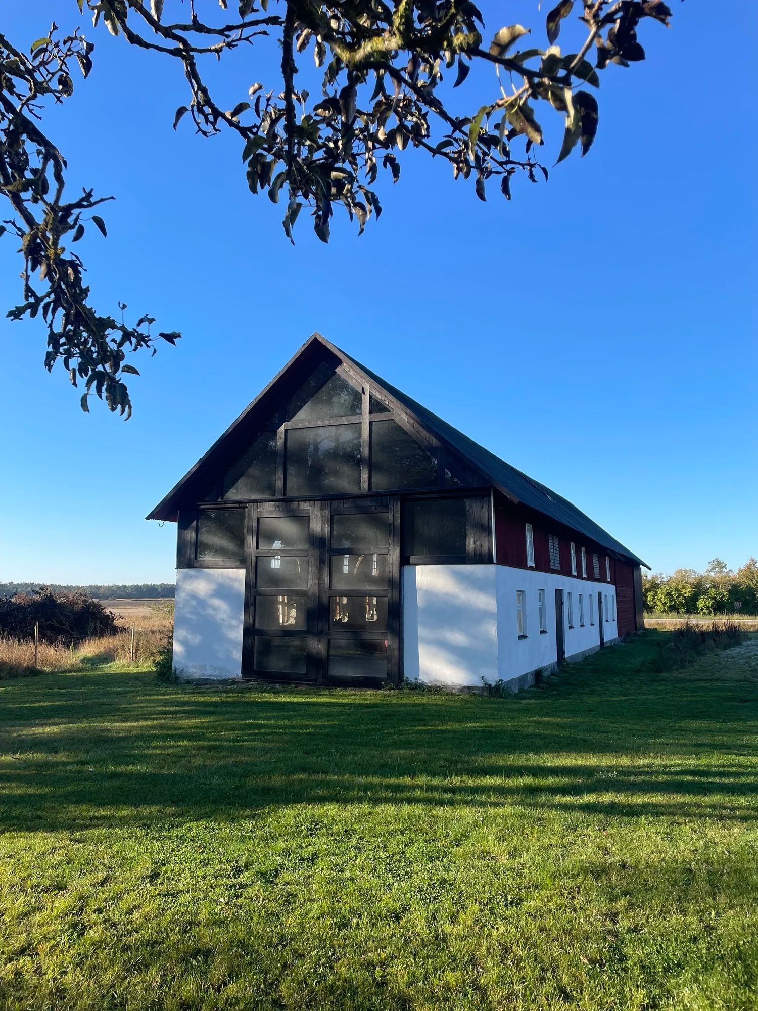 Smedjan och trädgården